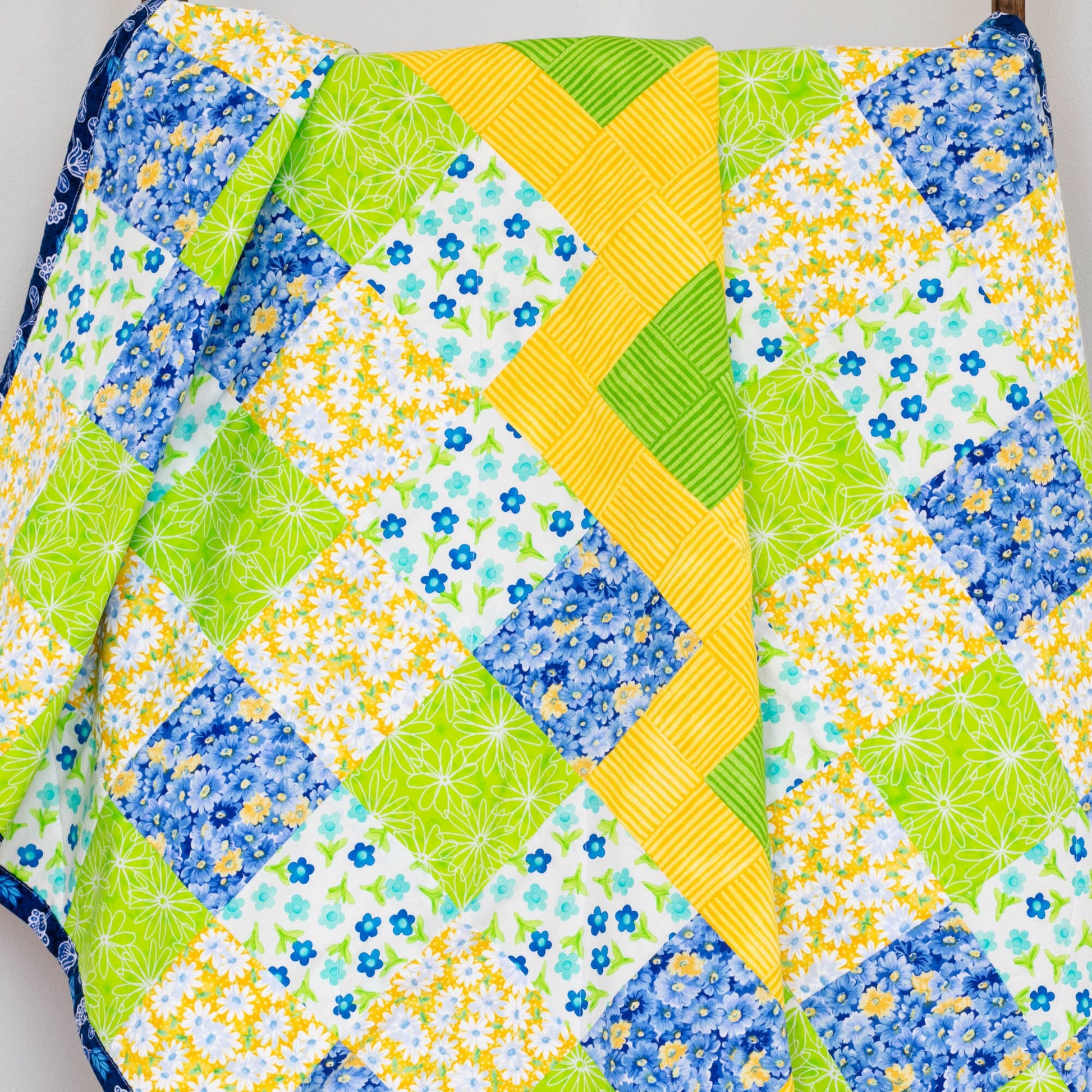 Modern Baby Quilt, Baby Girl Quilts, Toddler Bedding Girl, Homemade Baby Blankets, Niece Gift from Aunt, Baby Girl Gift, First Birthday